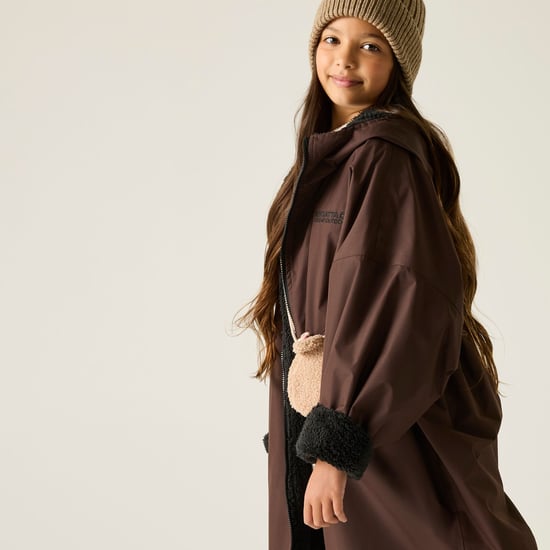 Regatta Kids Spirit Of Adventure Hooded Waterproof Warm Drying Changing Robe - Image 4