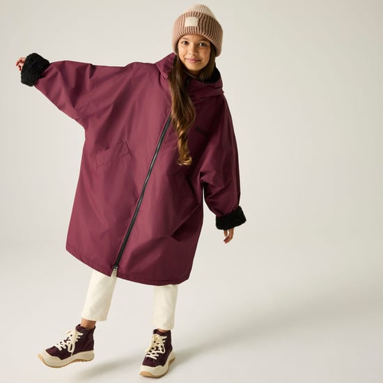 Regatta Kids Spirit Of Adventure Hooded Waterproof Warm Drying Changing Robe - Image 2
