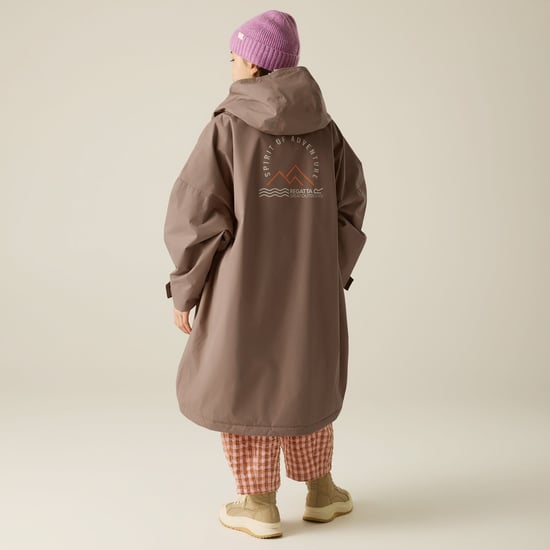Regatta Kids Spirit Of Adventure Hooded Waterproof Warm Drying Changing Robe - Image 2