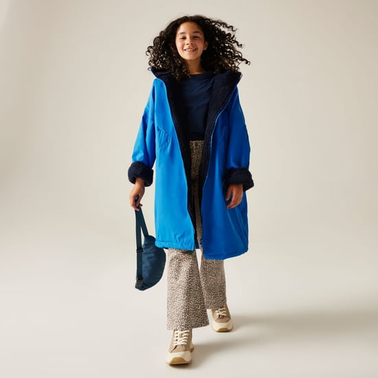 Regatta Kids Spirit Of Adventure Hooded Waterproof Warm Drying Changing Robe - Image 3