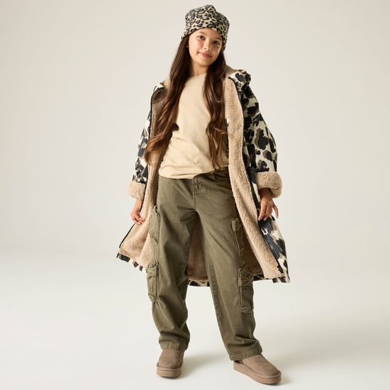 Regatta Kids Spirit Of Adventure Hooded Waterproof Warm Drying Changing Robe - Image 2