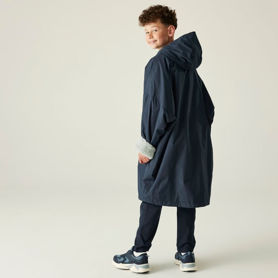 Regatta Kids Spirit Of Adventure Hooded Waterproof Warm Drying Changing Robe - Image 2