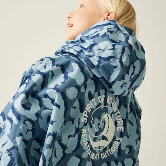 Regatta Kids Spirit Of Adventure Hooded Waterproof Warm Drying Changing Robe - Image 6