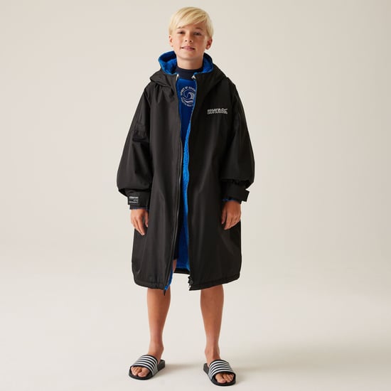 Regatta Kids Spirit Of Adventure Hooded Waterproof Warm Drying Changing Robe - Image 2