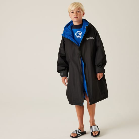 Regatta Kids Spirit Of Adventure Hooded Waterproof Warm Drying Changing Robe - Image 4
