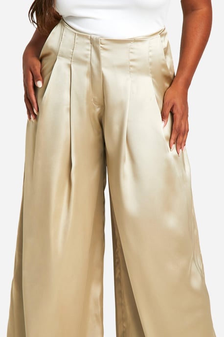 Plus Satin Pleat Detail Tailored Wide Leg Trouser - Image 4