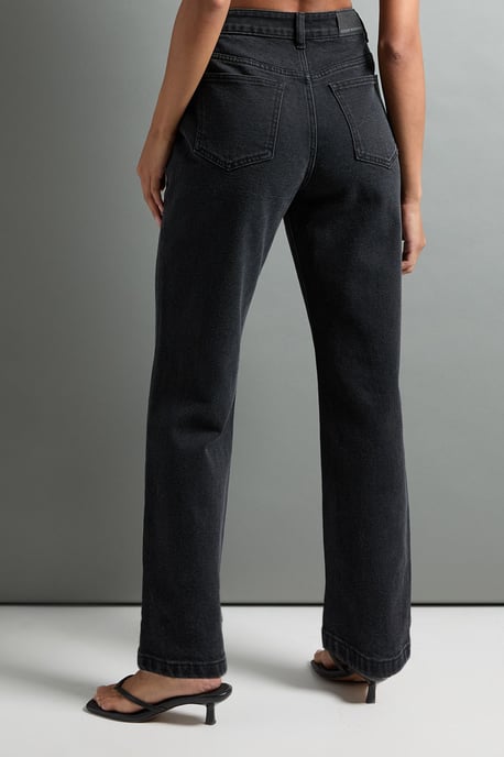 The High Waist Mom Jean - Image 2