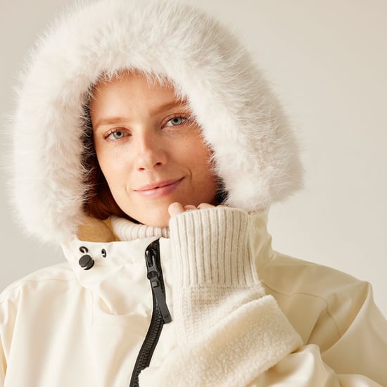 Regatta Adults Outdoor Waterproof Changing Robe Pro - Image 6
