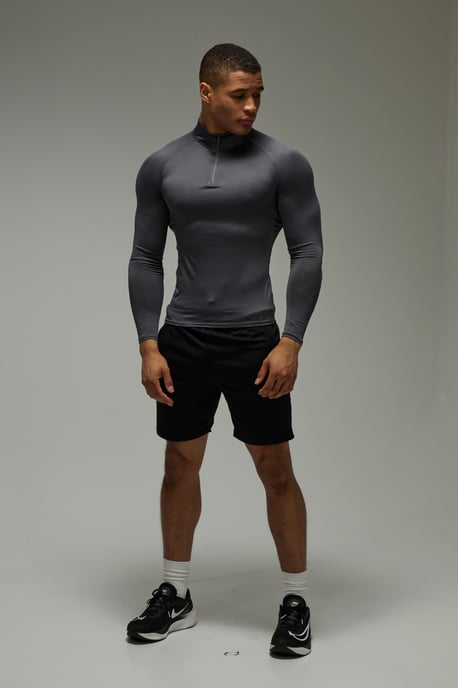 Man Active Lightweight Essentials Gym Raglan Muscle Fit 1/4 Zip - Image 4