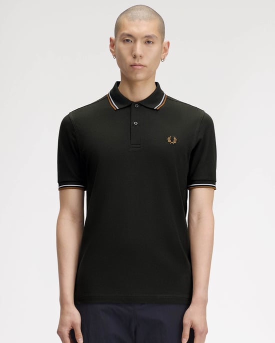 Regular Fit Short Sleeve Logo Detail Polo Shirt in Black - Image 1