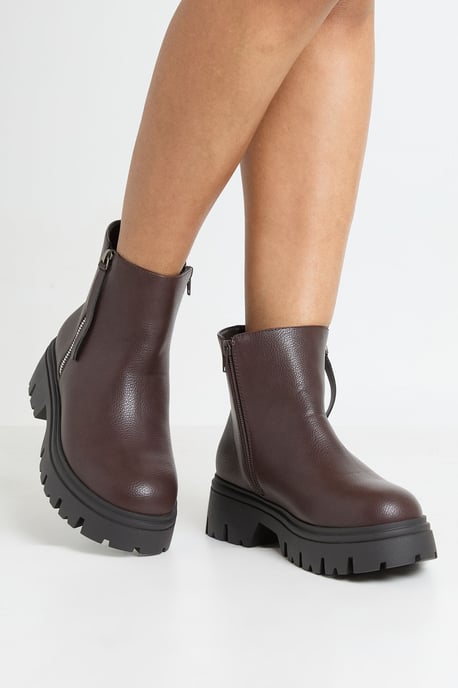 Wide Fit Zip Detail Chunky Chelsea Boots - Image 2