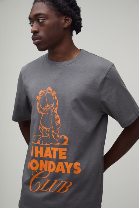 Regular Garfield License Print T-shirt - Image 3