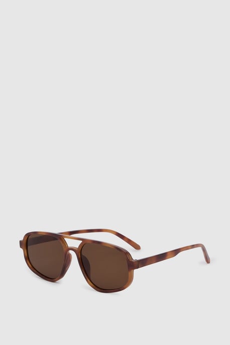 Tortoise Shell Aviator Sunglasses - Image 2