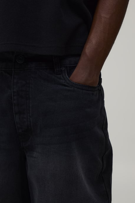 Floral Embroidered Hem Longline Denim Jorts - Image 3