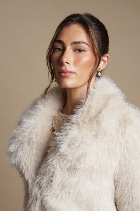 Natural Occasion Short Faux Fur Coat - Image 4