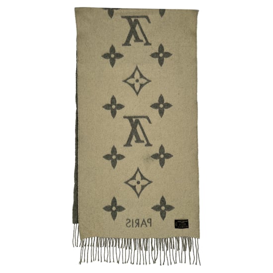 Louis Vuitton Monogram Fringed Scarf in Grey Cashmere - Image 5
