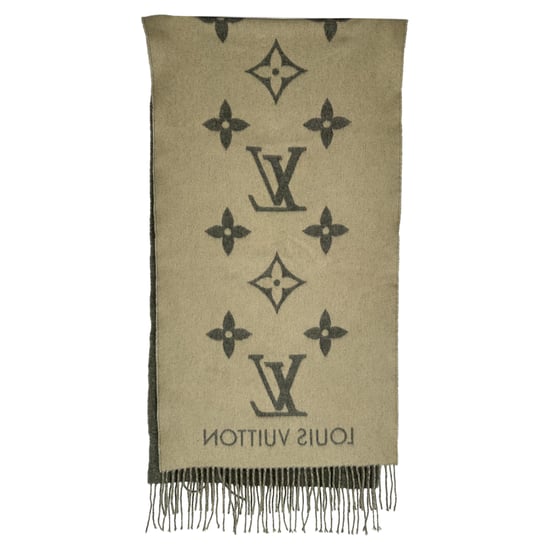 Louis Vuitton Monogram Fringed Scarf in Grey Cashmere - Image 6