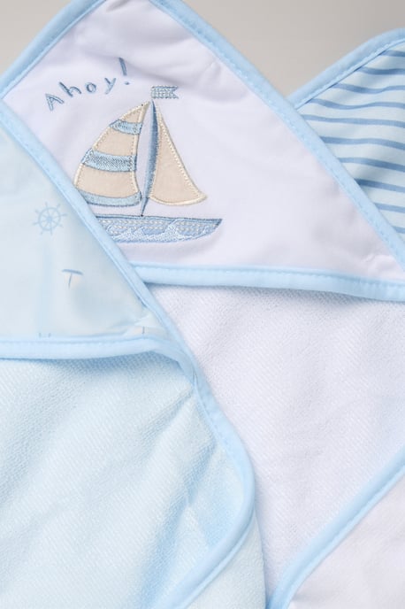 3 Pack Sailboat Hooded Towels - Image 2
