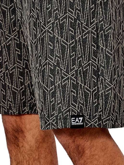 EA7 Shorts - Image 4