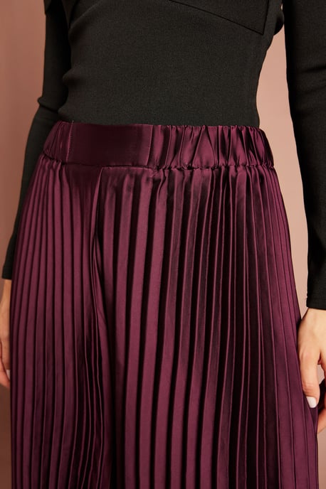 Satin Pleated Trousers - Image 4