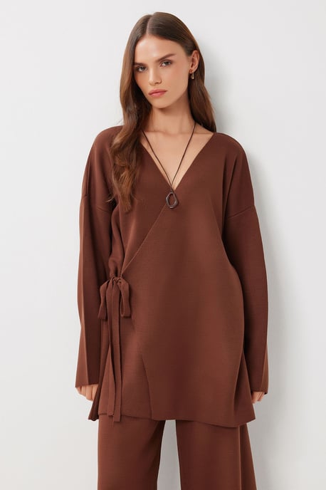 Oversized Tie Detail V-Neck Knitwear Two-Piece Set - Image 2