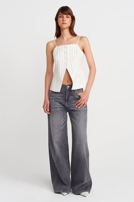 Sleeveless Square-Neck Button Blouse - Image 4