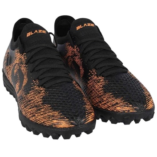 Sondico Blaze Astro Turf-sportschoenen voor kinderen (Zwart/Oranje) - Image 1