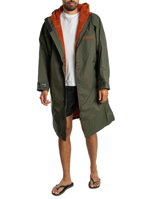 Regatta Waterproof Changing Robe, Green - Image 1