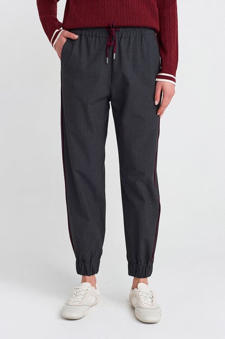 Women's Elastic Waist Jogger Pants - Image 3