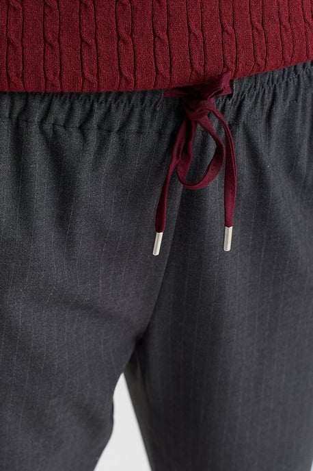Women's Elastic Waist Jogger Pants - Image 4