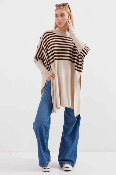Oversized Acrylic Crew Neck Jumper - Image 2