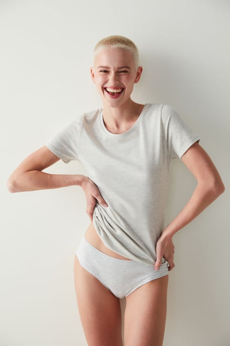 Varm Touch Basic T-shirt - Image 1