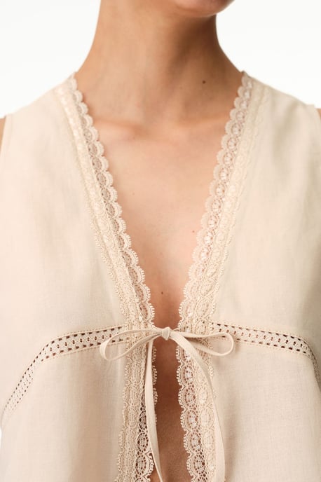 Belle Lace Trousers Pyjama Set - Image 5