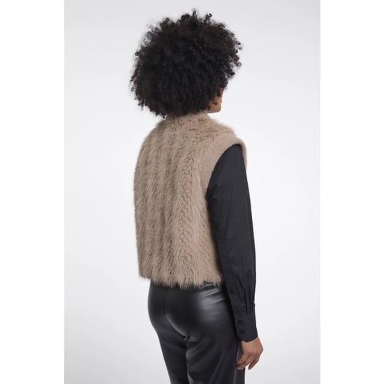 Rino & Pelle Alvita.7002612 rino en pelle faux fur waistcoat with hook & eye closure oat - Image 2