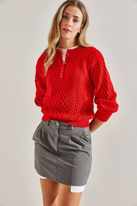 Textured Knitwear Sweater with Button Collar - Image 6