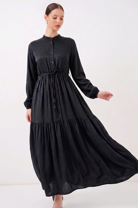 Gebuttonde Maxi Jurk met Ronde Hals en Tailleband - Image 1