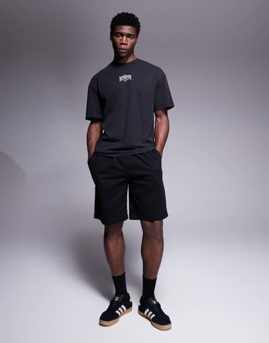 ADPT oversized t-shirt med gotisk baktryck i svart - Image 3