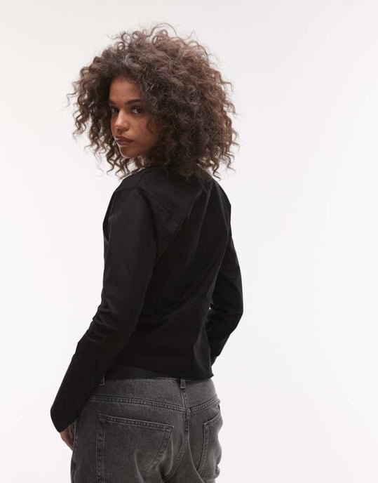 Topshop poplin twist front topp i svart - Image 4
