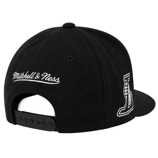 Mitchell & Ness NBA Los Angeles Laker Evergreen Black Cap - Image 2