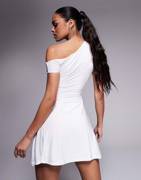 Kaiia exklusiv dubbel lager slinky off shoulder draperingsdetalj figurnära midikjol i vitt - Image 4