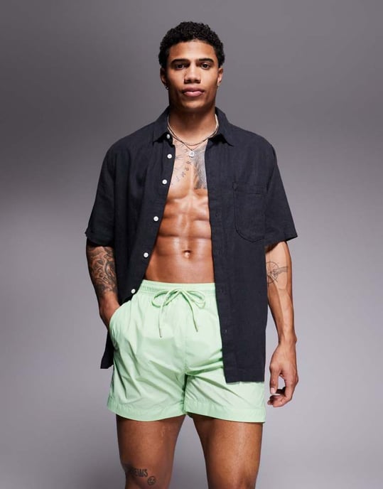 HUGO RED Fab tejplogo badshorts i ljusgrön - Image 3