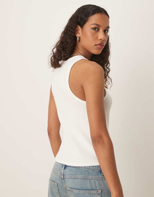 Dickies V-ringad långlinje väst i off-white - Image 3