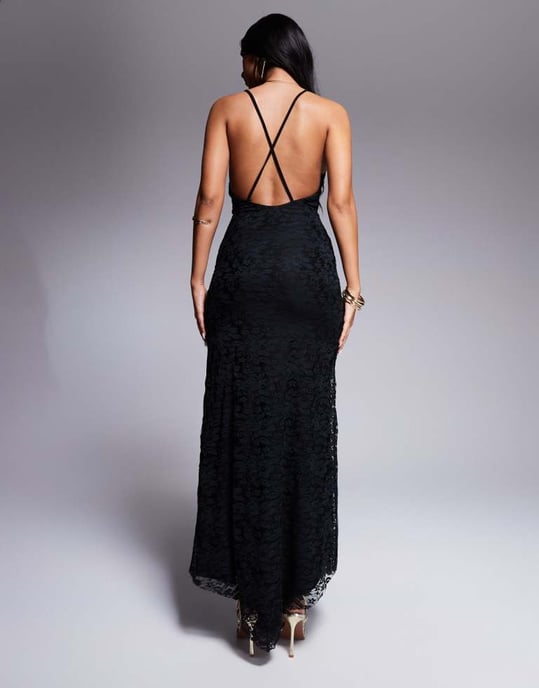 ASOS DESIGN spets v-ringad omlott midiklänning med asymmetrisk nederkant i svart - Image 4