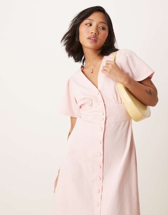 Nobody's Child Petite Alexa denim midi-klänning i rosa - Image 3