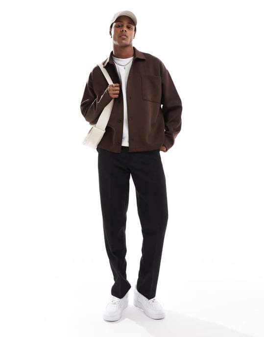 ASOS DESIGN tung oversized skjortjacka i scuba-liknande tyg i brunt - Image 4