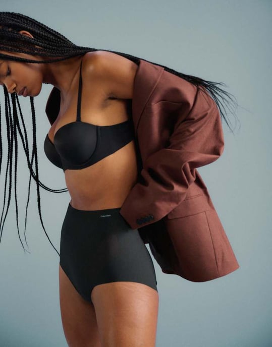 Calvin Klein Shapewear skulpterad stay put nät-trosor i svart - Image 1