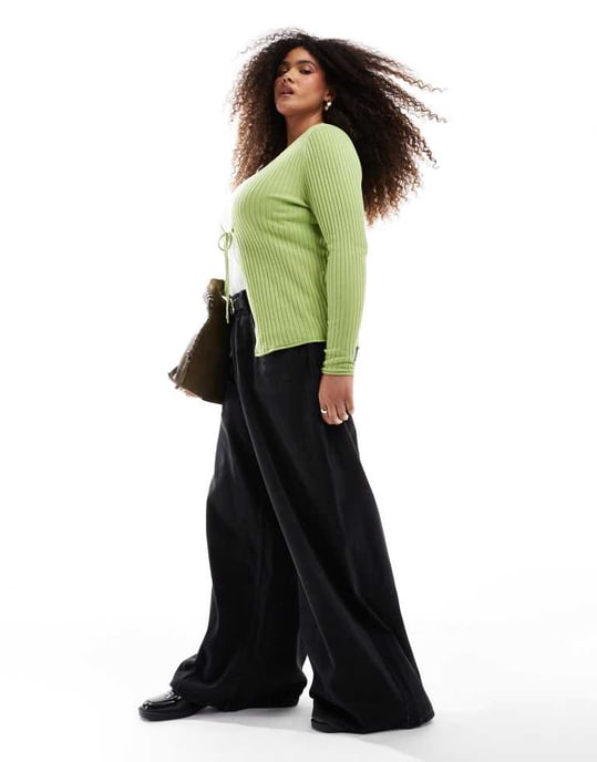 ONLY Curve knyt-fram ribbad cardigan i grön - Image 2