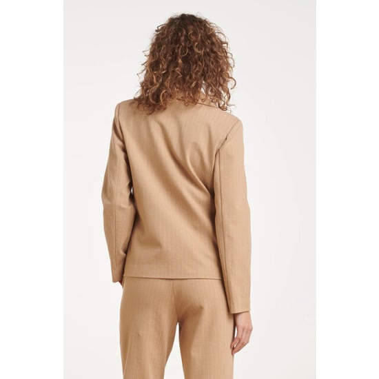 Smashed Lemon Zandkleurige blazer met witte pinstripe | - Image 5