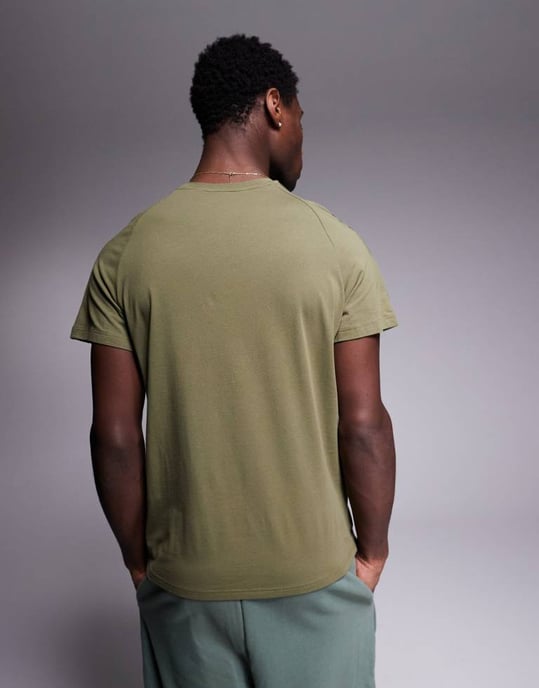 HUGO Bodywear tonalt logot-shirt i mörkgrön - Image 3