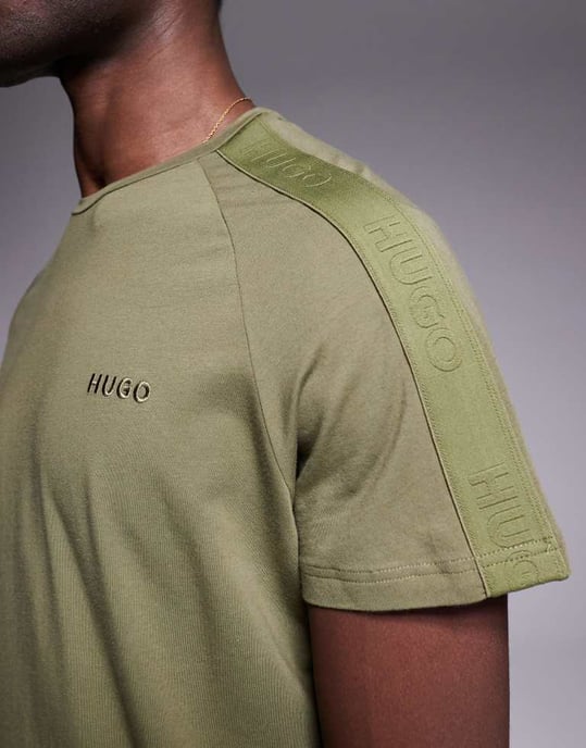 HUGO Bodywear tonalt logot-shirt i mörkgrön - Image 4